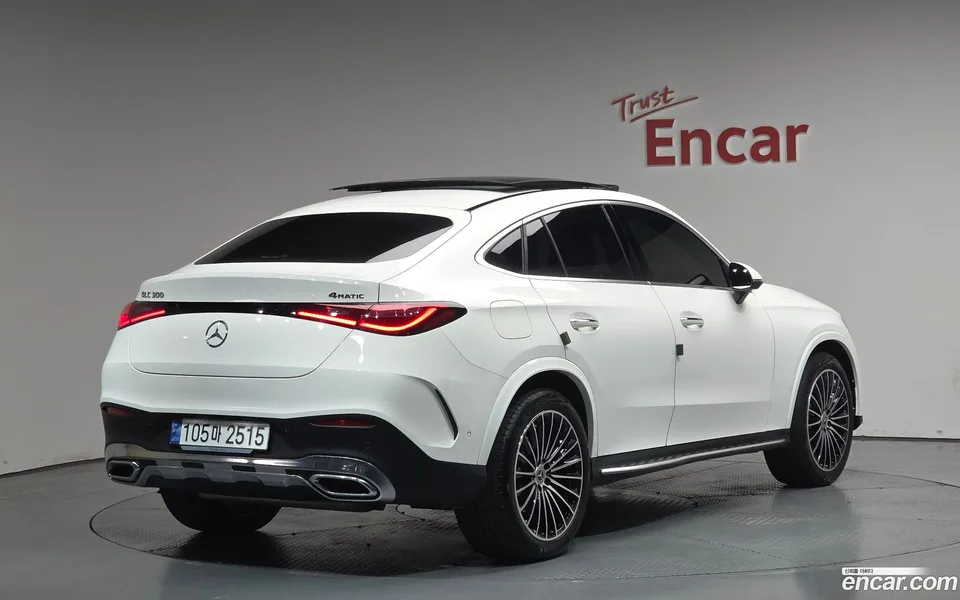 Mercedes-Benz GLC-Class GLC300 4MATIC 2023 — миниатюра 2