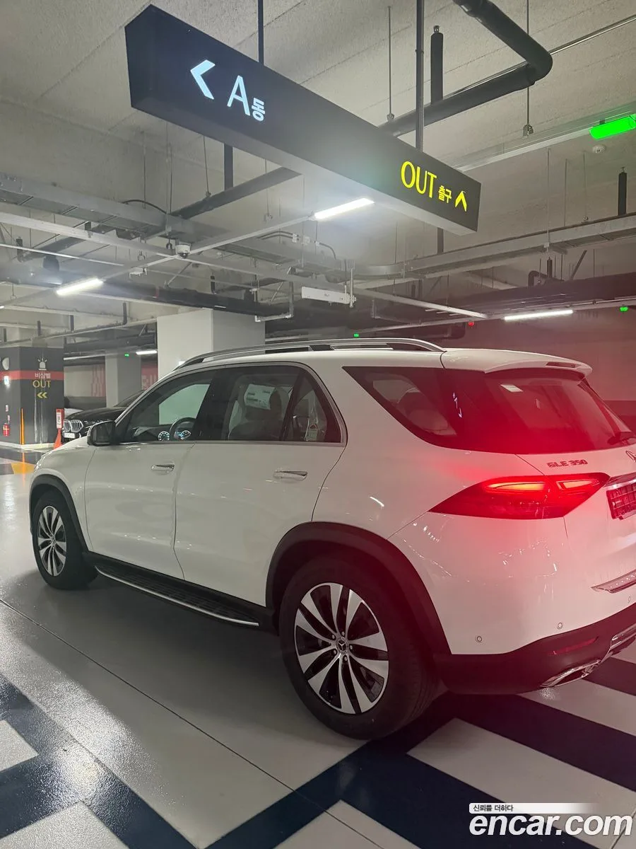Mercedes-Benz GLE-Class GLE350 4MATIC 2026 — миниатюра 3