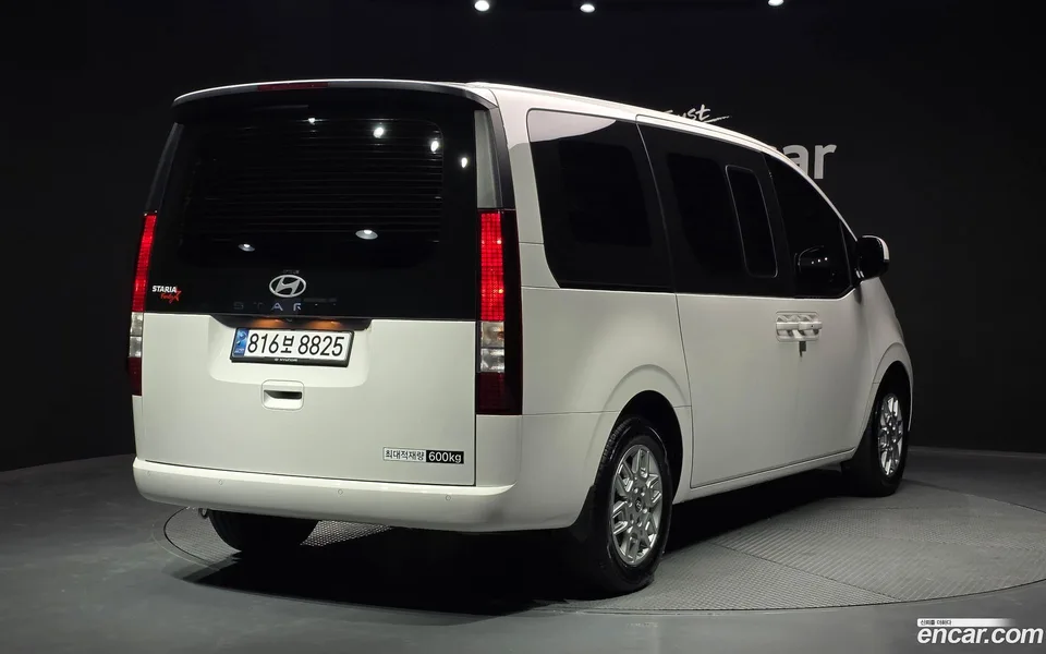 Hyundai Staria L3.5 5 2025 — миниатюра 2