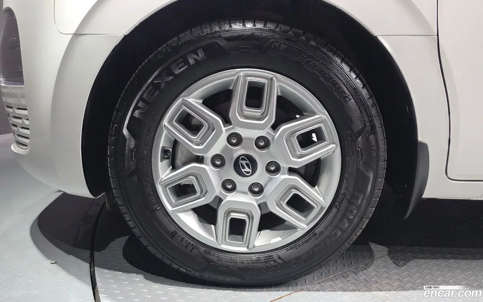 Hyundai Staria L3.5 5 2025 — миниатюра 5