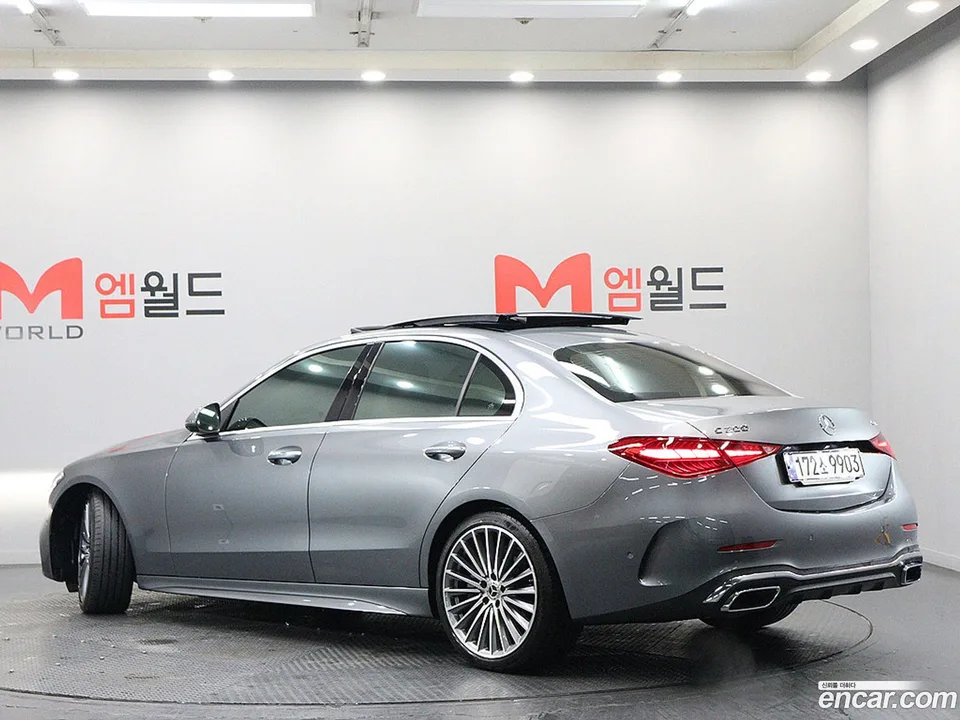 Mercedes-Benz C-Class C300 4MATIC AMG Line 2023 — миниатюра 4