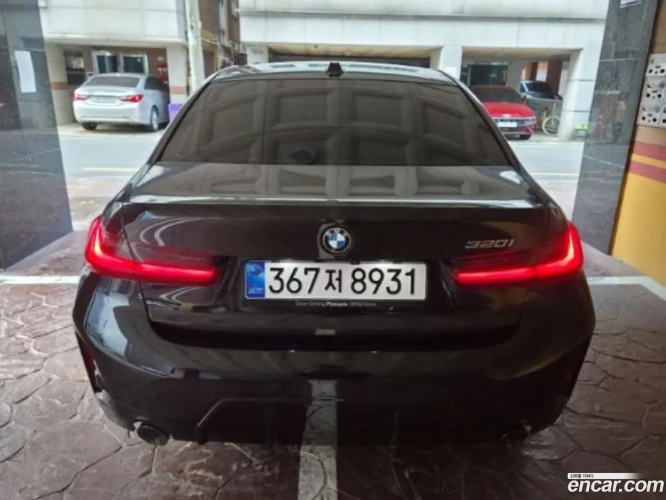 BMW 3 Series 320i M 2026 — миниатюра 4