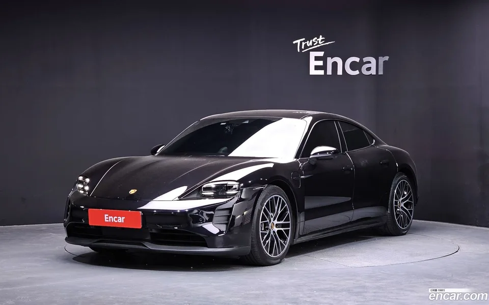 Porsche Taycan 2022 — фото 1, купить с доставкой в Москву