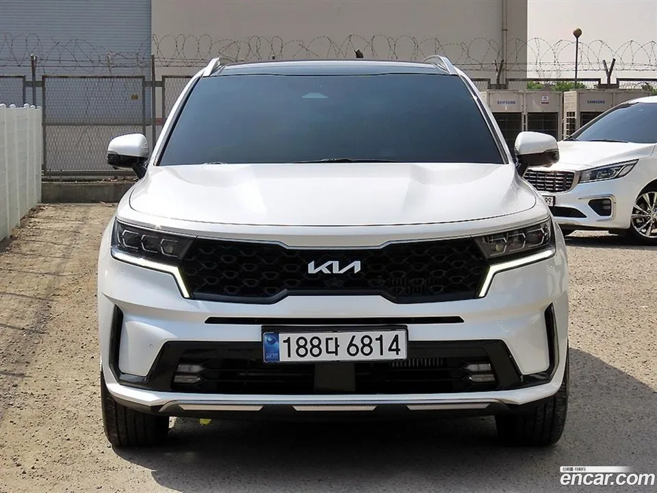 Kia Sorento HEV 1.6 4WD 2023 — фото 1, купить с доставкой в Москву