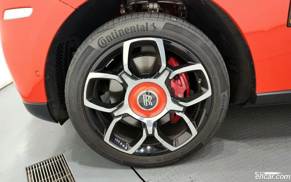 Rolls-Royce Cullinan 6.7 V12 2023 — миниатюра 5