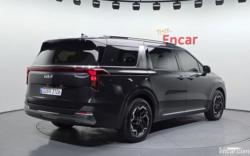 Kia Carnival 9 2024 — миниатюра 2