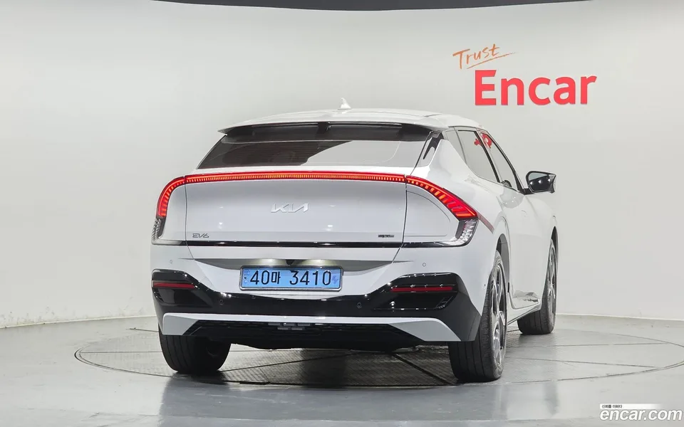 Kia EV6 2022 — миниатюра 4