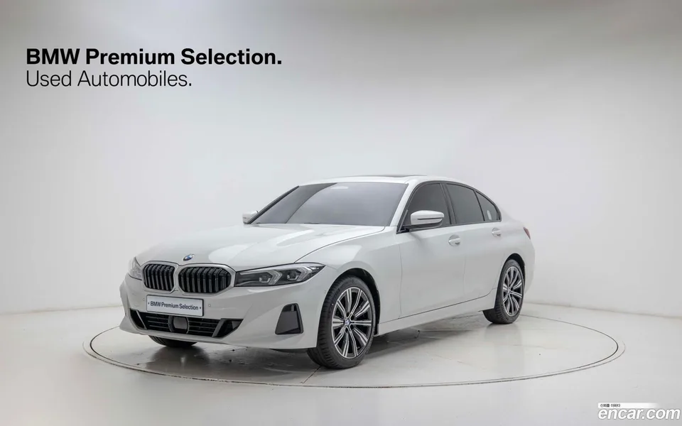 BMW 3 Series 320i 2025 — фото 1, купить с доставкой в Москву