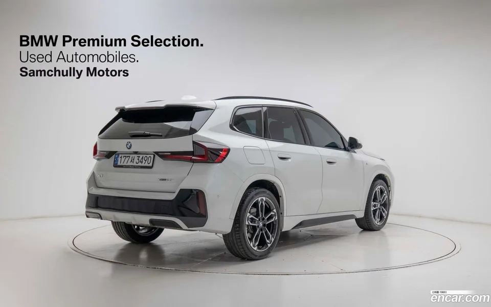 BMW X1 xDrive 20i M 2025 — миниатюра 4