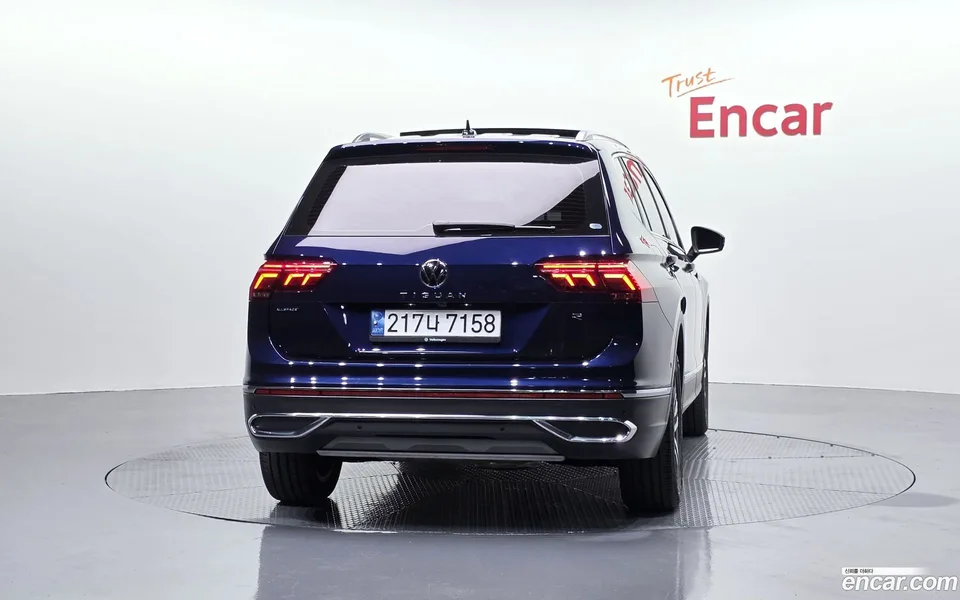 Volkswagen Tiguan Allspace 2.0 TSI 2022 — миниатюра 4