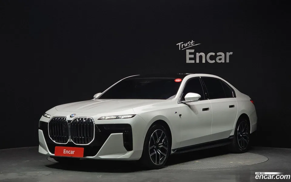 BMW 7 Series 740d xDrive M 2025 — фото 1, купить с доставкой в Москву