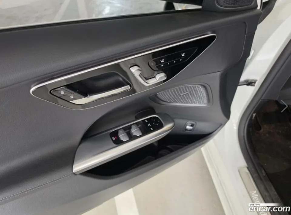 Mercedes-Benz C-Class C200 2025 — миниатюра 2