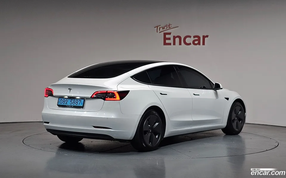Tesla Model 3 RWD 2022 — миниатюра 2