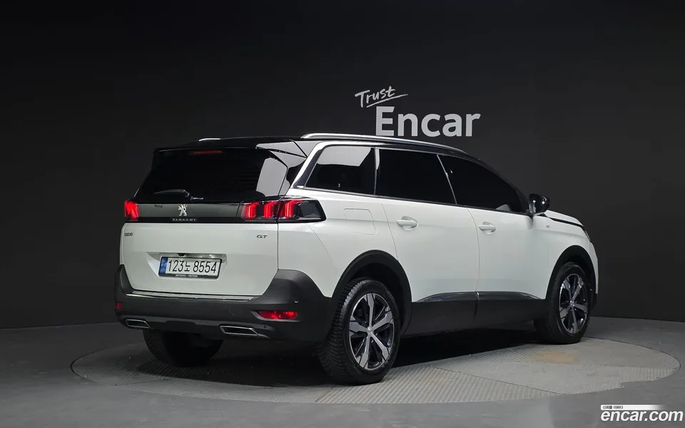 Peugeot 5008 1.2 Pure Tech GT Pack 2022 — миниатюра 2