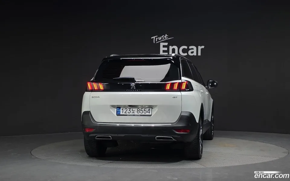 Peugeot 5008 1.2 Pure Tech GT Pack 2022 — миниатюра 4