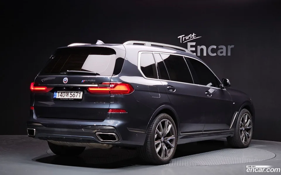 BMW X7 M50i 6 2022 — миниатюра 2