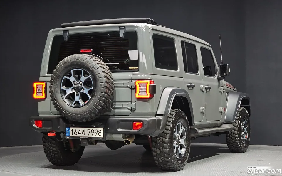 Jeep Wrangler 2.0 4 2022 — миниатюра 2