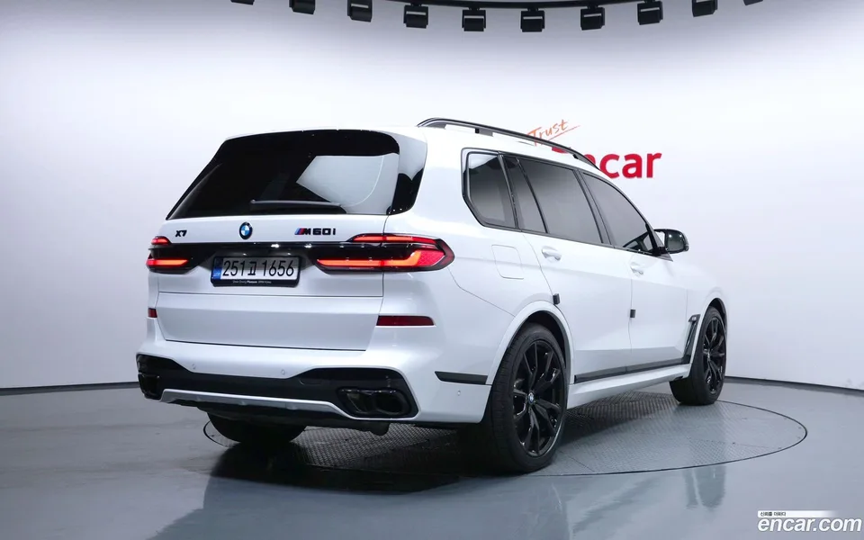 BMW X7 M60i xDrive M 6 2025 — миниатюра 4