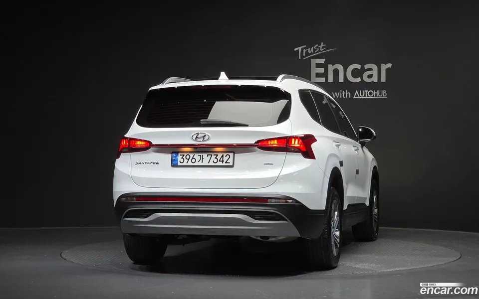 Hyundai SantaFe 2.2 4WD 2023 — миниатюра 4