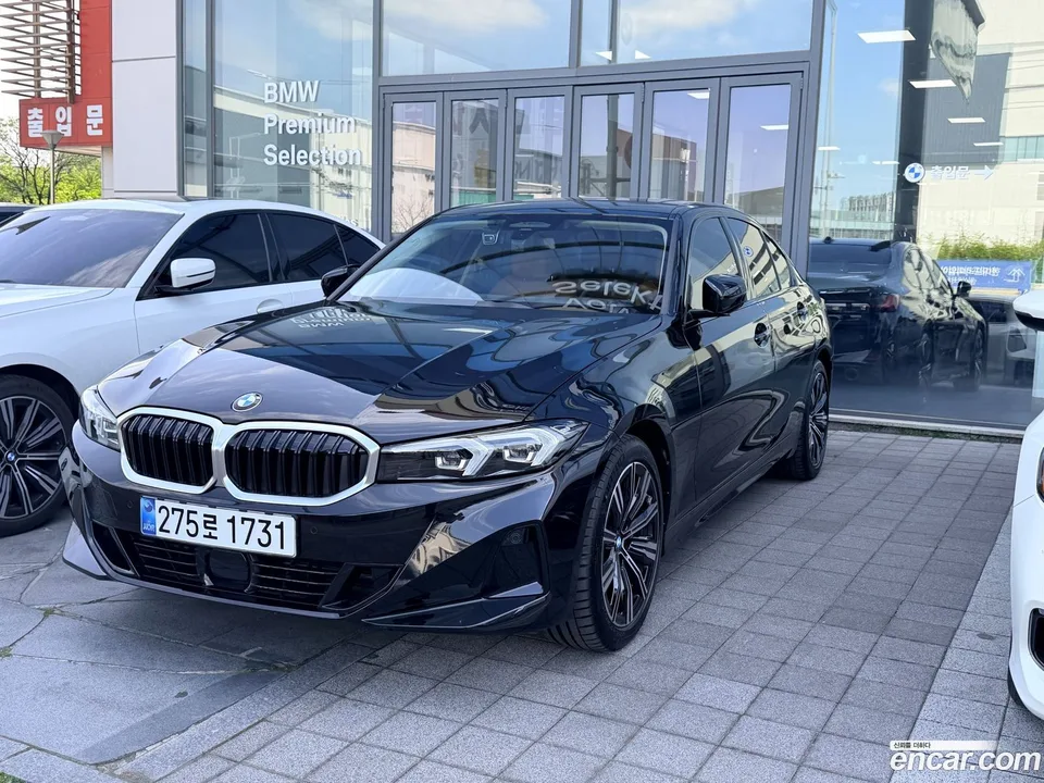 BMW 3 Series 320i 2025 — фото 1, купить с доставкой в Москву