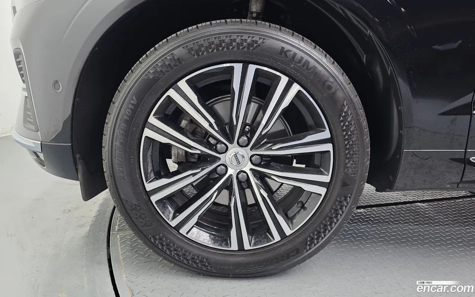 Volvo XC60 B5 2022 — миниатюра 5