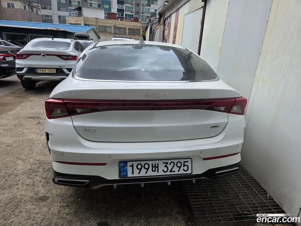 Kia K5 Hybrid 2023 — миниатюра 4