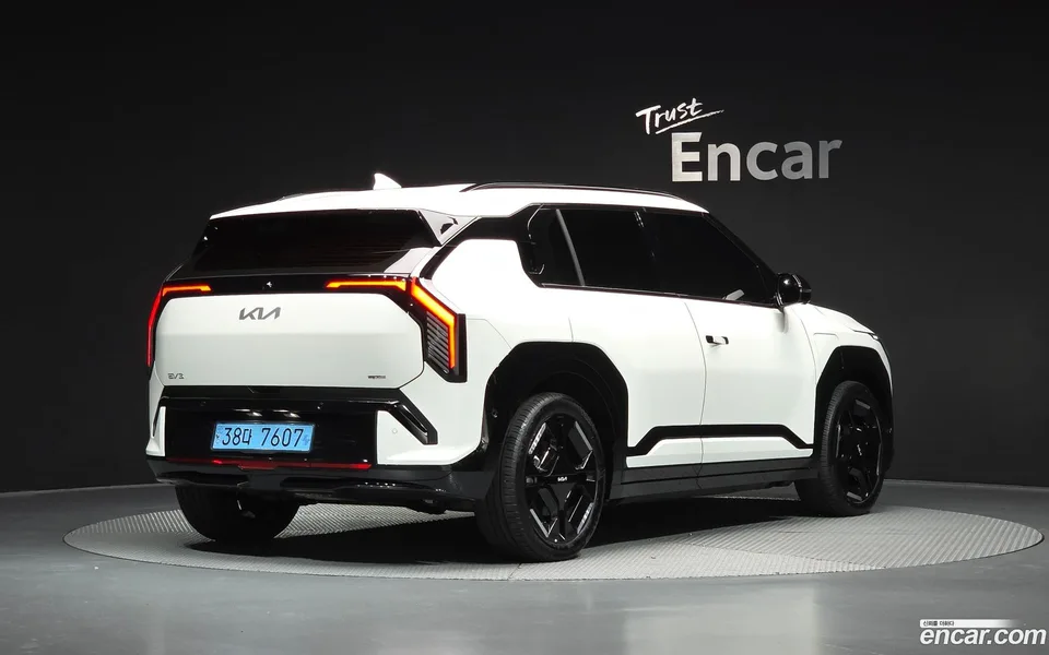 Kia EV3 2WD 2024 — миниатюра 2