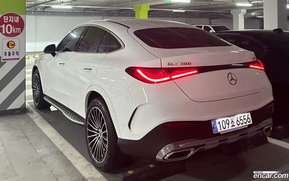 Mercedes-Benz GLC-Class GLC300 4MATIC 2024 — миниатюра 3