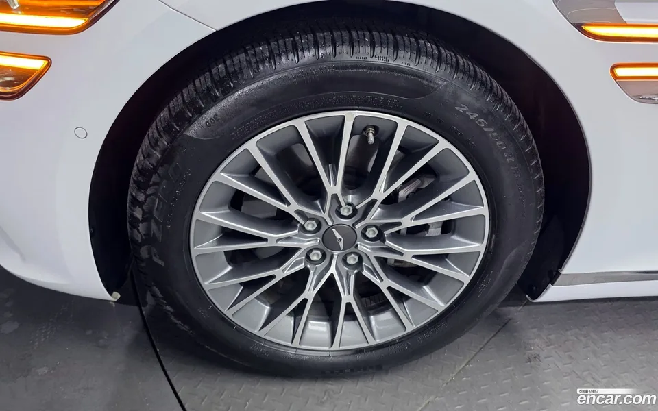 Genesis G80 2.5 2WD 2023 — миниатюра 5