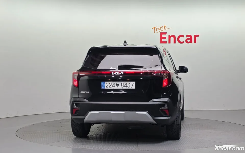 Kia Seltos 2.0 2WD 2023 — миниатюра 4