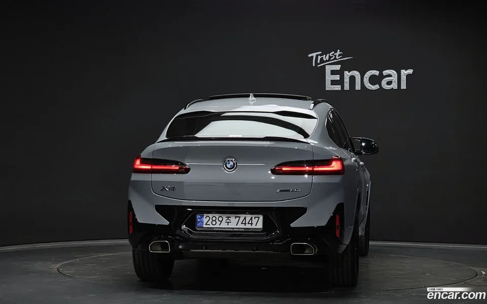 BMW X4 xDrive20i M 2023 — миниатюра 4