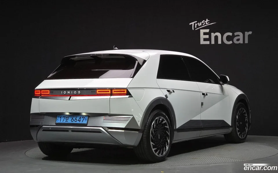 Hyundai Ioniq 5 2022 — миниатюра 2