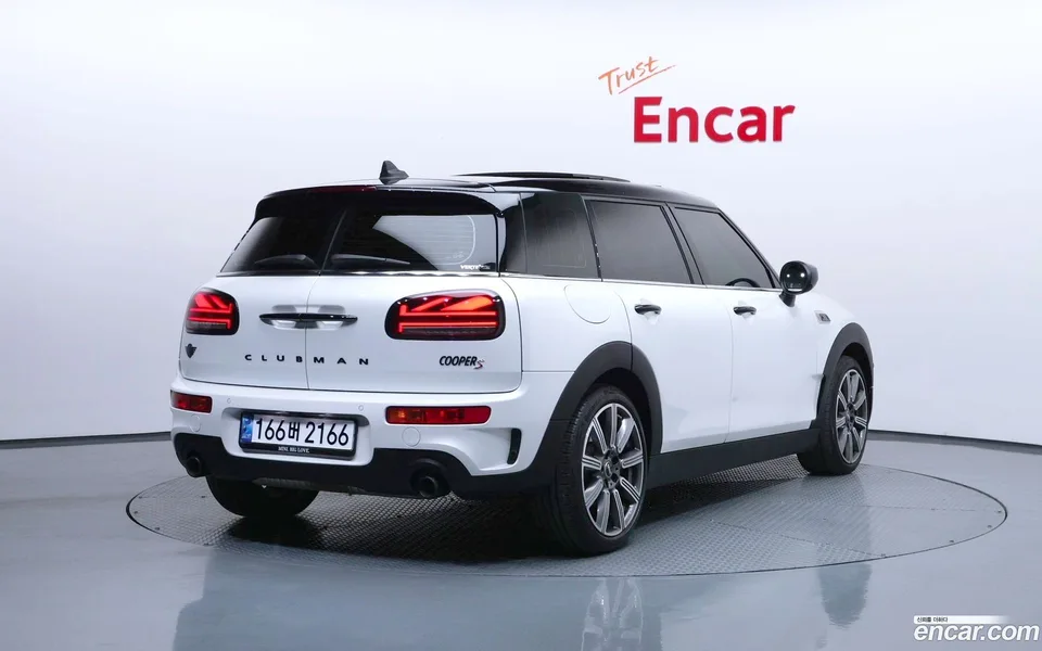 MINI Cooper S Clubman 2024 — миниатюра 4