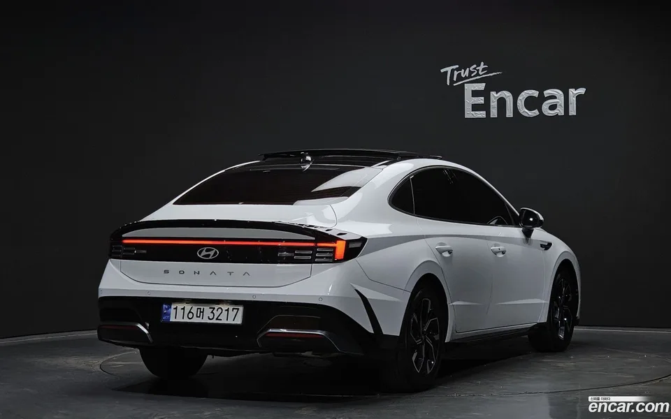 Hyundai Sonata The Edge 2.0 2023 — миниатюра 2