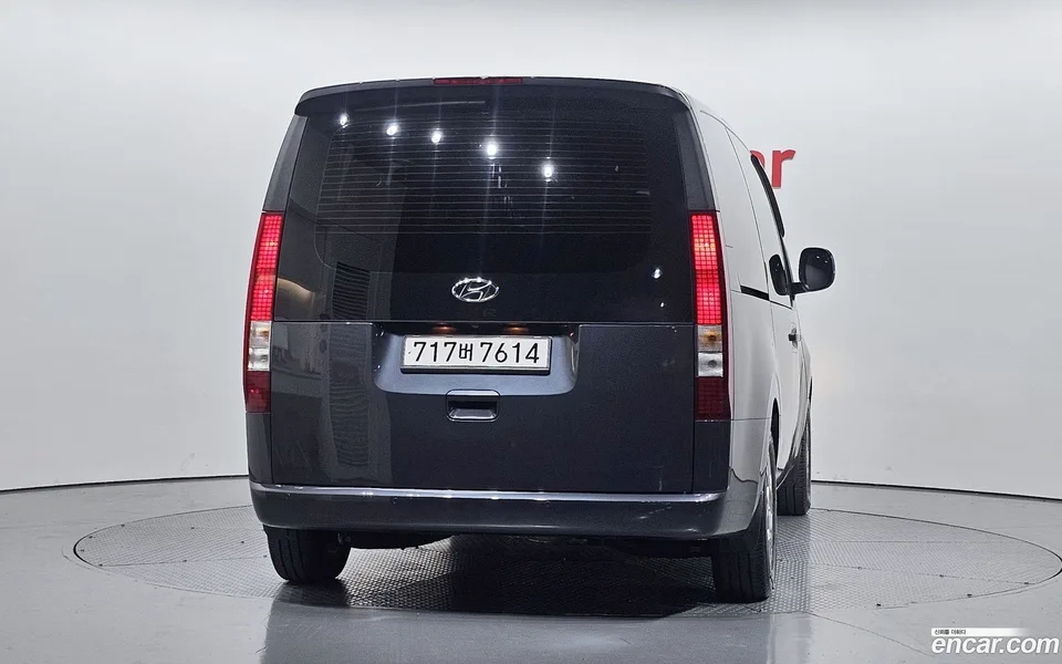 Hyundai Staria 11 2023 — миниатюра 4