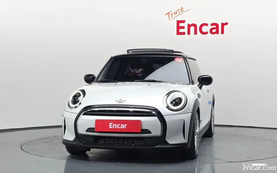 MINI Cooper 2023 — миниатюра 3