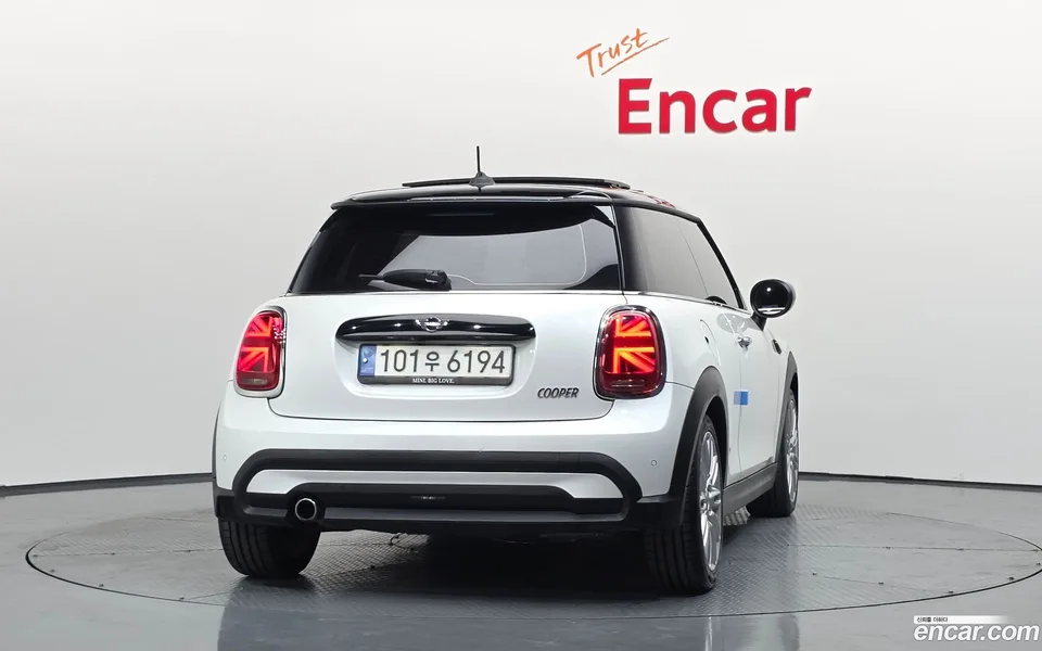 MINI Cooper 2023 — миниатюра 4