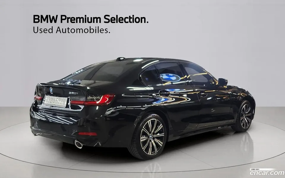 BMW 3 Series 320i 2025 — миниатюра 2