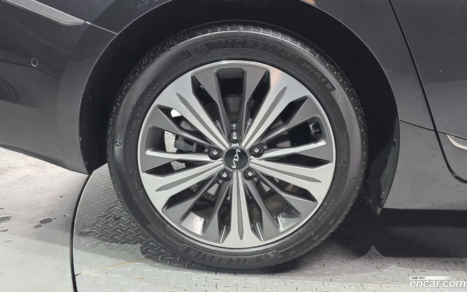 Kia K8 Hybrid 2023 — миниатюра 5