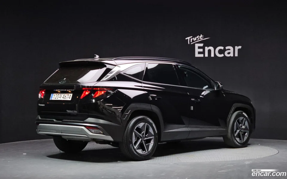 Hyundai Tucson NX4 1.6 2WD 2024 — миниатюра 2