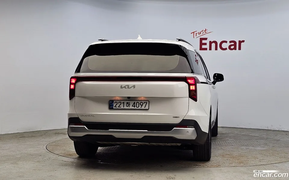 Kia Carnival HEV 9 2024 — миниатюра 4