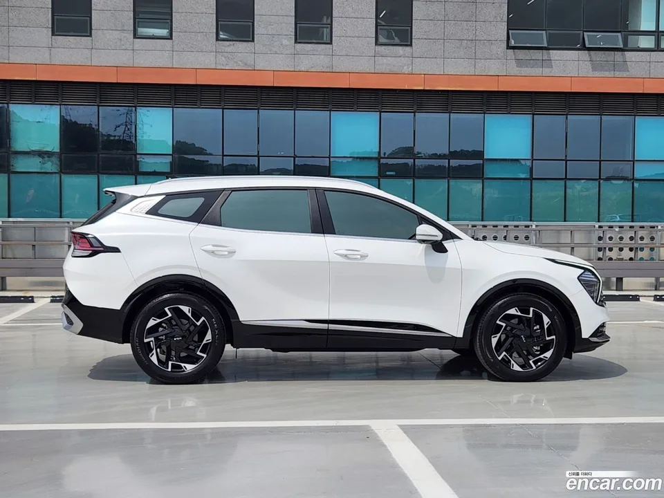 Kia Sportage 1.6 2WD 2024 — миниатюра 3