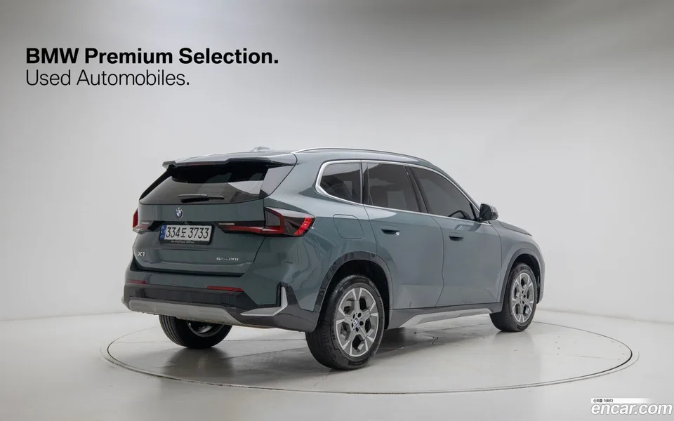 BMW X1 sDrive 20i xLine 2023 — миниатюра 2