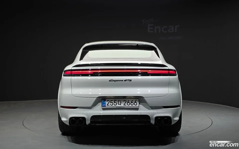 Porsche Cayenne 4.0 GTS 2025 — миниатюра 4