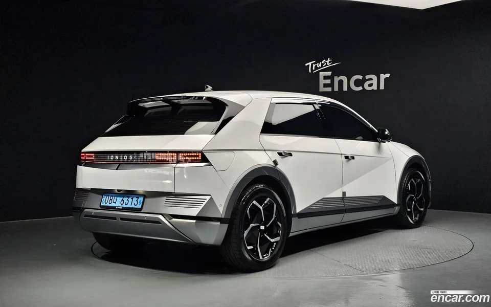 Hyundai Ioniq 5 2022 — миниатюра 2