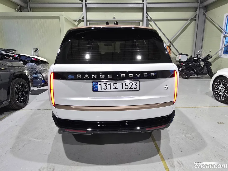 Land Rover Range Rover P615 SV LWB 2024 — миниатюра 4