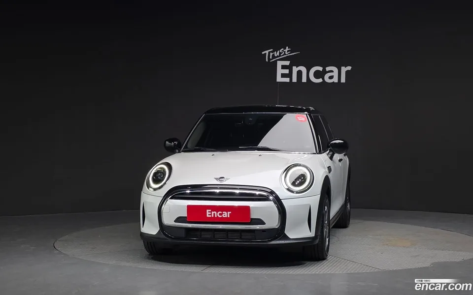 MINI Cooper 2023 — миниатюра 3