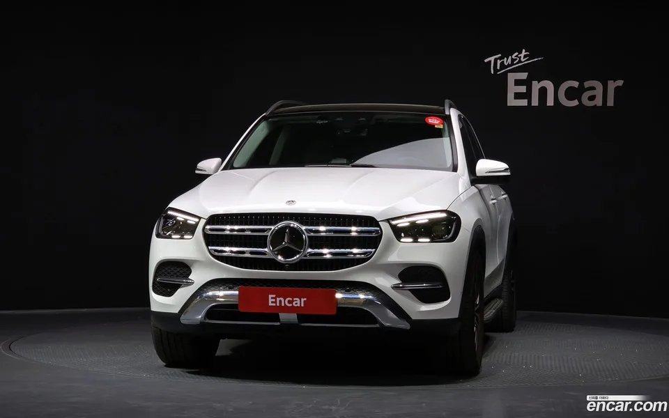 Mercedes-Benz GLE-Class GLE300d 4MATIC 2024 — миниатюра 3