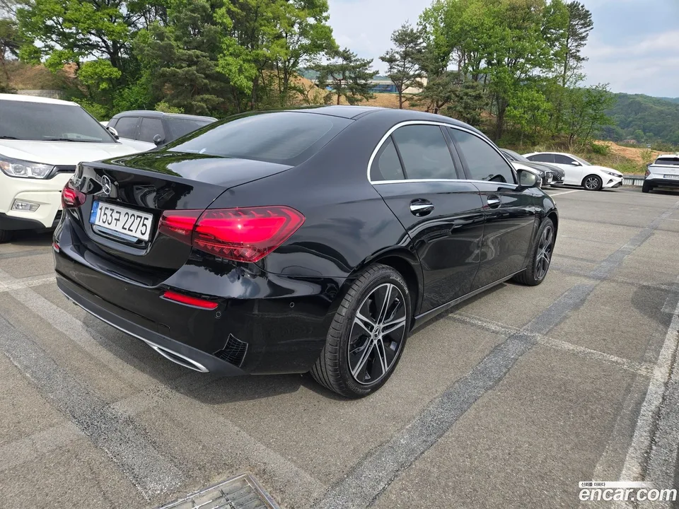 Mercedes-Benz A-Class A220 2024 — миниатюра 2