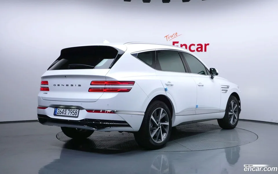 Genesis GV80 2.5T 2WD 2024 — миниатюра 2